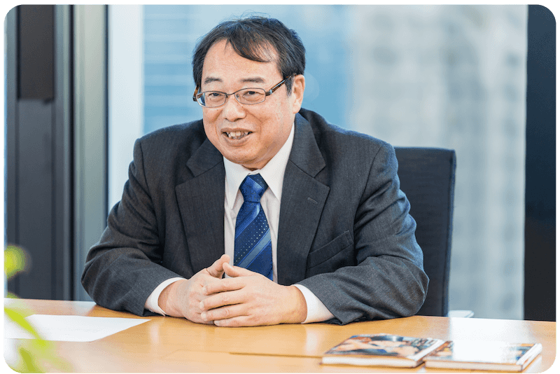 interview_4_kaku_02-2_TOH9557.png